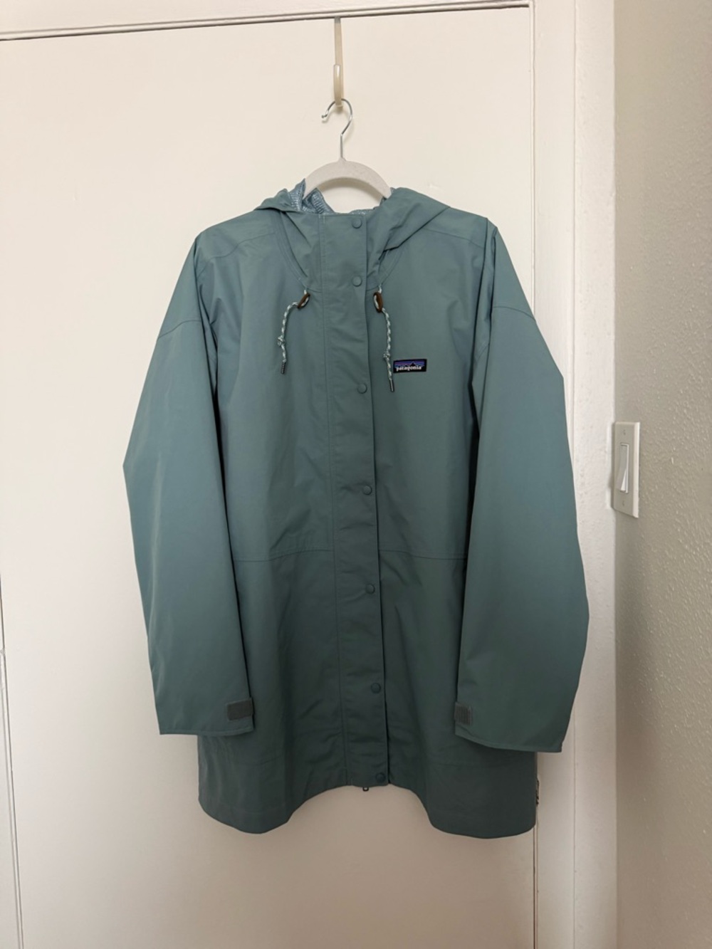Patagonia Women’s Outdoor Everyday Rain Jacket NWT